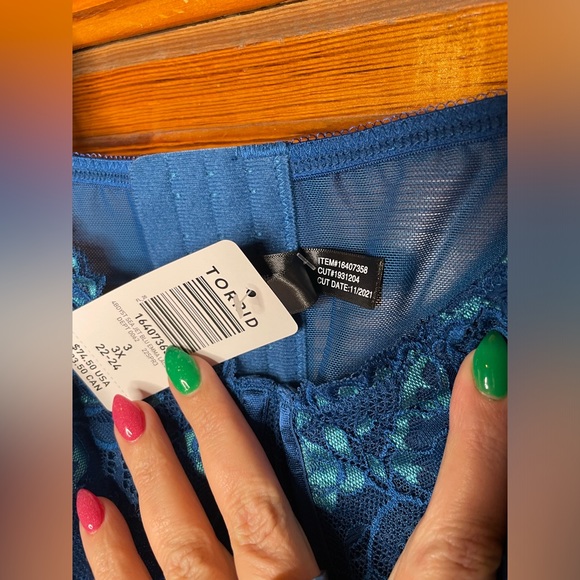 Torrid Lacey Thong Bodysuit - Picture 4 of 9